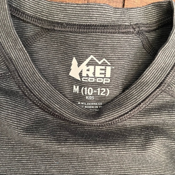 REI coop gray striped long sleeve shirt Sz medium 10/12 unisex boy girl - Picture 2 of 5
